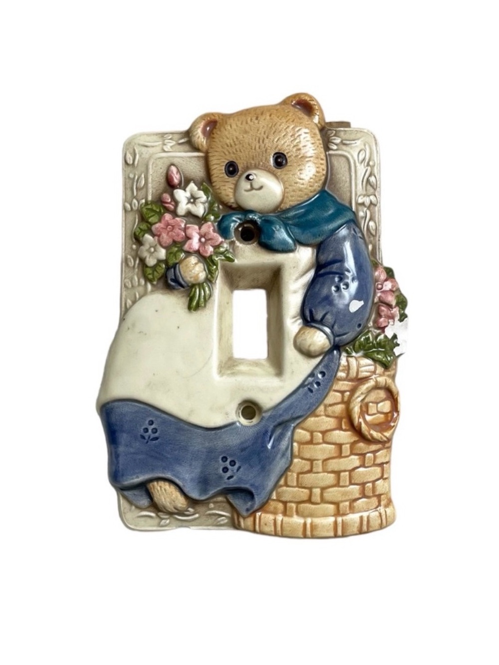 Vintage 80s Takashi prairie cottagecore 3D ceramic bear light switch cover